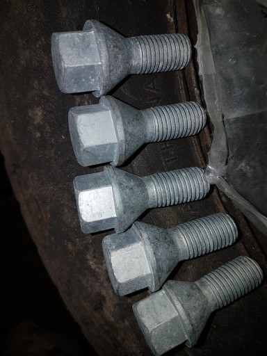 Zdjęcie oferty: Śruby NOWE do kół M12x1,5