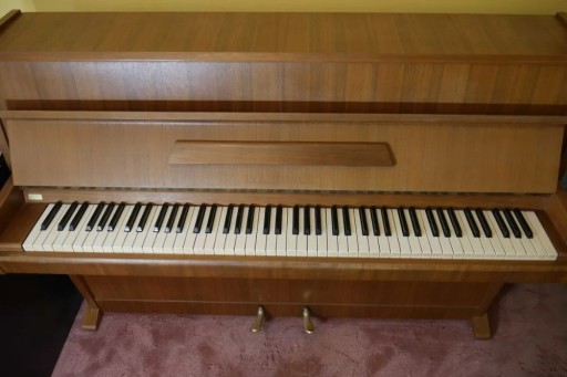 Zdjęcie oferty: Pianino WEINBACH – idealne do nauki, mocny bass