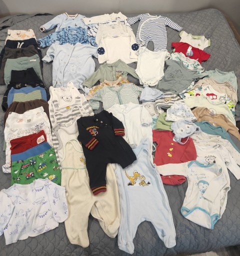 Zdjęcie oferty: Ubranka rozmiar 56 