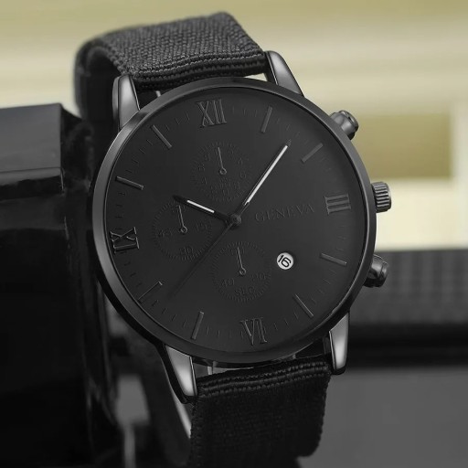 Zdjęcie oferty: Stylowy zegarek z bransoletkami - Czarny klasyczny