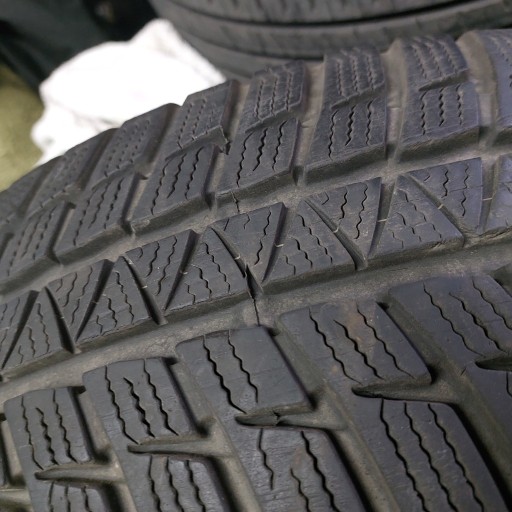 Zdjęcie oferty: Opony zimowe Falken EuroWinter HS449 4 x 215/65R17