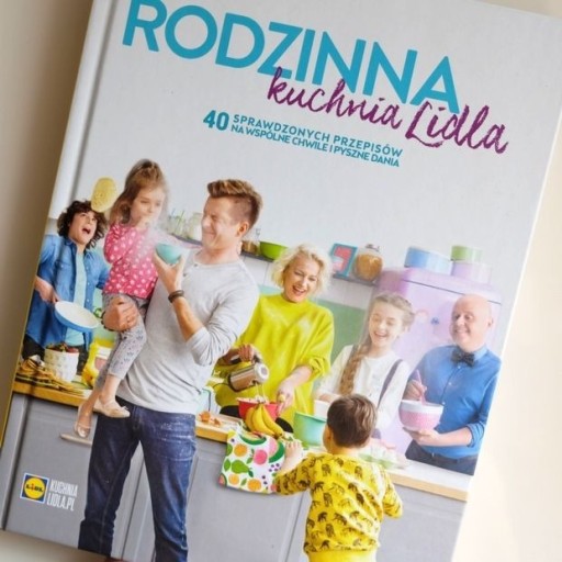 Zdjęcie oferty: Rodzinna kuchnia Lidla książka kucharska dzieci