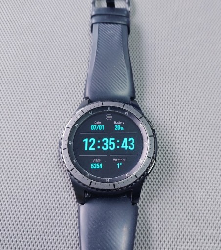 Zdjęcie oferty: Samsung Gear S3 Frontier czarny