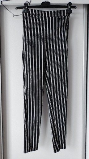 Zdjęcie oferty: Materiałowe spodnie damskie H&M rozm.34