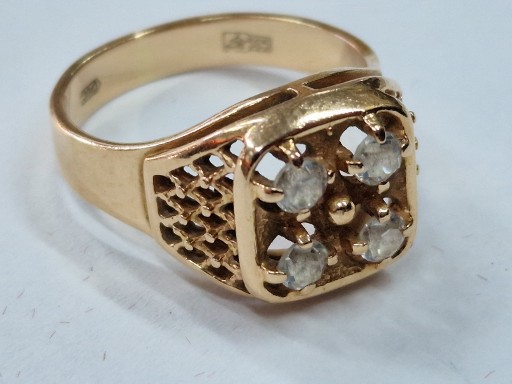 Zdjęcie oferty: Złoty sygnet/pierścionek Au 585 4.8g