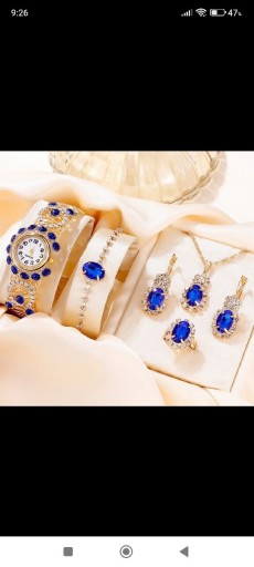 Zdjęcie oferty: Zegarek damski z kompletem biżuterii 