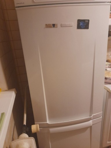 Zdjęcie oferty: Lodówka do zabudowy Electrolux ERB29233W