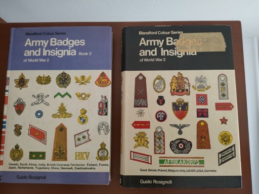 Zdjęcie oferty: Odznaki i insygnia armii Świata w II wojnie św.