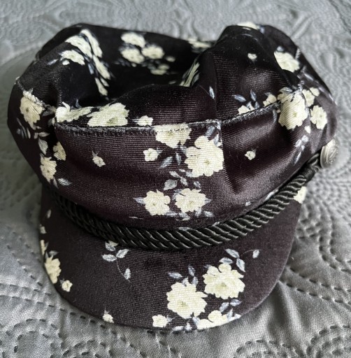 Zdjęcie oferty: Nowa czapka - kaszkiet aksamit, kwiaty *H&M*