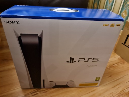 Zdjęcie oferty: PlayStation 5 PS5 konsola zaplombowane pudełko 