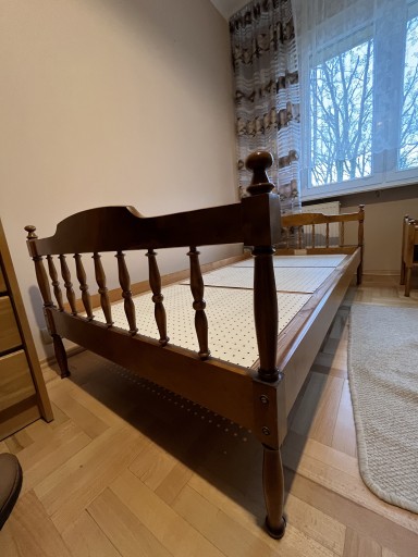 Zdjęcie oferty: Łóżko drewniane 80x200 + materac + szafka nocna 