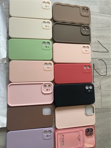 Zdjęcie oferty: 61 szt. ETUI IPHONE 11-14