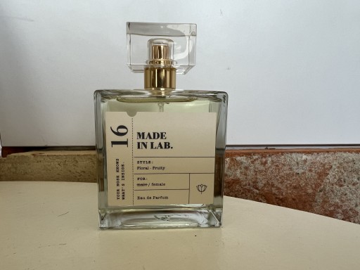 Zdjęcie oferty: Perfumy Made in Lab 16