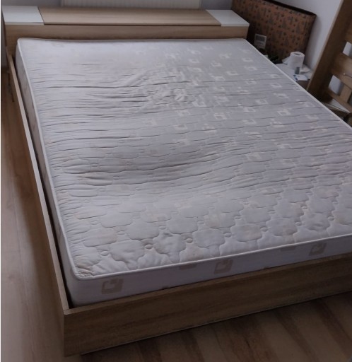 Zdjęcie oferty: Łóżko na materac 160x200cm