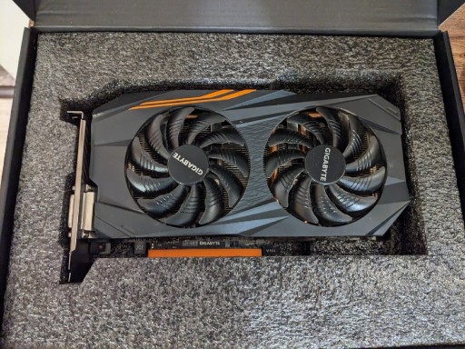 Zdjęcie oferty: Radeon RX 570  4 GB Aorus