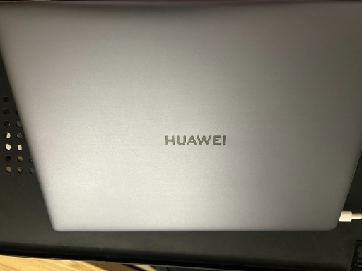 Zdjęcie oferty: Sprzedam Laptop Huawei MateBook 13 " AMD Ryzen 7