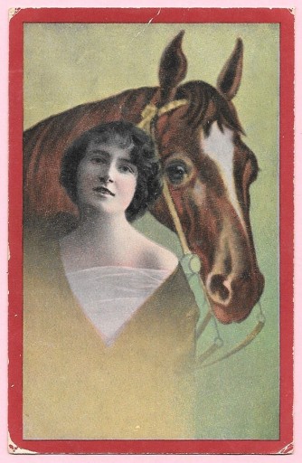 Zdjęcie oferty: Kobieta i koń na starej pocztówce ...