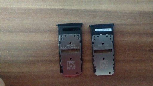 Zdjęcie oferty: Motorola Z3 szufladka/tacka/uchwyt karty SIM