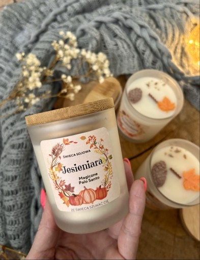 Zdjęcie oferty: JESIENIARA Świeca Sojowa z drewnianym knotem 160 g dyniowe ciacho