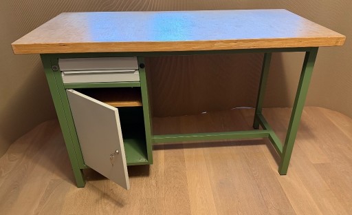 Zdjęcie oferty: Stół warsztatowy stalowa konstrukcja 150 x 75 x 90cm zielony