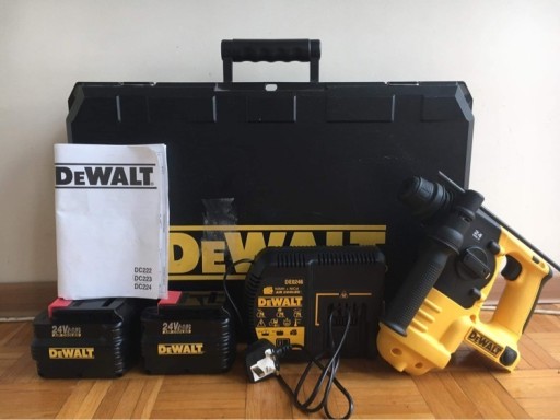 Zdjęcie oferty: Sprzedam młoto-wiertarka akumulatorowa DeWalt DC22