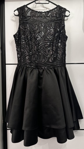 Zdjęcie oferty: Sukienka M L czarna Cekiny wesele poprawiny