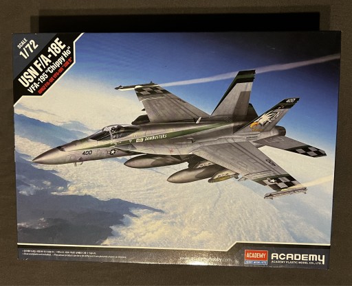 Zdjęcie oferty: USN F/A-18E VFA-195 „Chippy Ho” 1:72