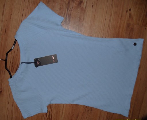 Zdjęcie oferty: NOWY Prążek baby blue dekolt łódka ,Monetka r. M/L