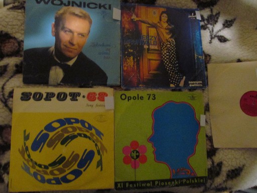 Zdjęcie oferty: Płyty winylowe-zestaw 4 płyt + 1 gratis , Wojnicki,Grunwald,Sopot68,Opole73