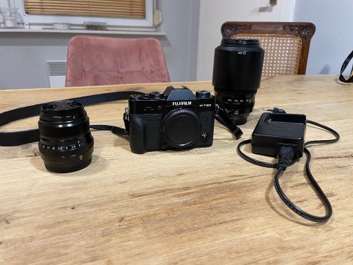 Zdjęcie oferty: Fuji XT20 + 2 obiektywy 