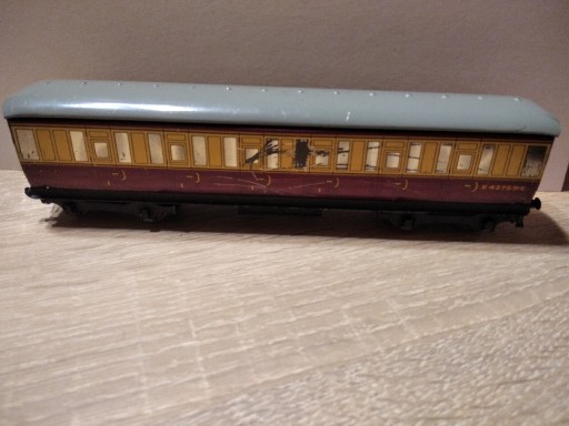 Zdjęcie oferty: Vintage Wagon Podróżny Hornby E42759E Gauge 00