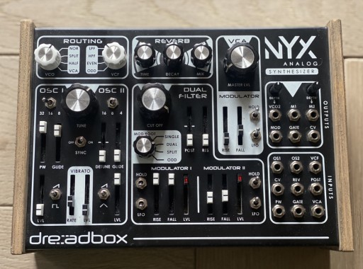 Zdjęcie oferty: Syntezator analogowy Dreadbox Nyx