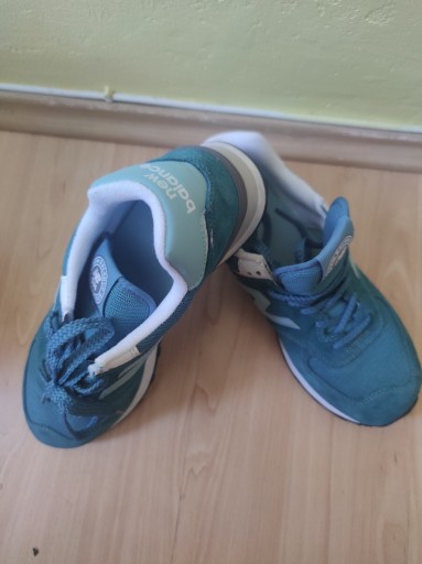 Zdjęcie oferty: Buty Damskie New Balance WL574HC2 rozmiar 41 1/2