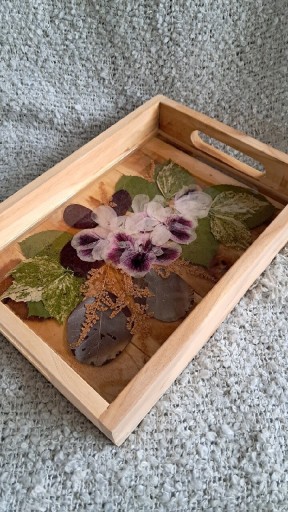 Zdjęcie oferty: Taca żywica suszone kwiaty drewno handmade 