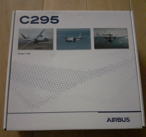 Zdjęcie oferty: Airbus C295 skala 1:100 oryginalny produkt AIRBUS