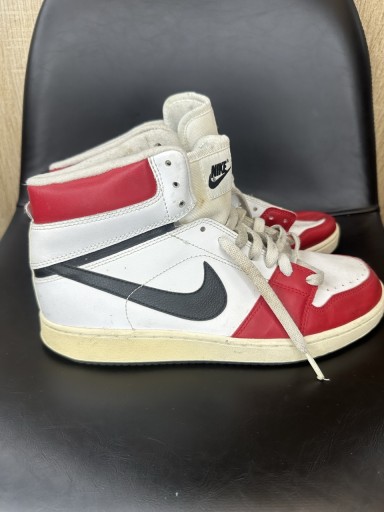 Zdjęcie oferty: Nike Men's White and Red Trainers