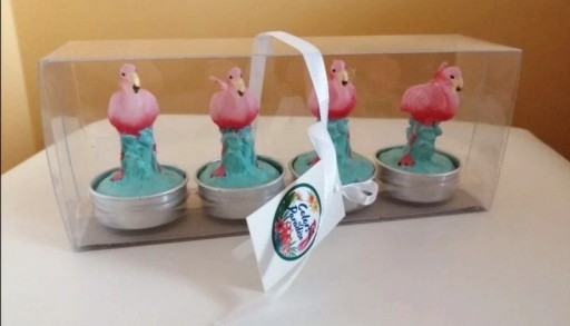 Zdjęcie oferty: Zestaw 4 świeczek w kształcie Flamingów Empik 