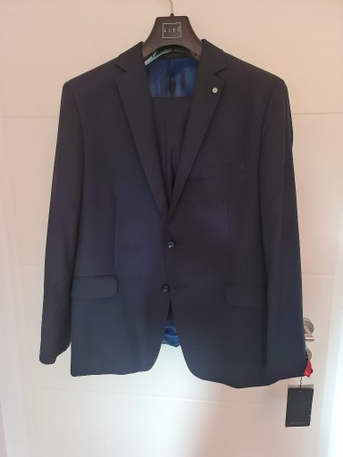 Zdjęcie oferty: Garnitur Slim Fit ELES w kolorze Navy