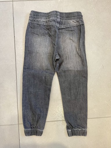 Zdjęcie oferty: Spodnie jeansowe jogger ciemnoszare 104 H&M