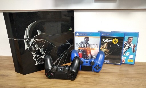 Zdjęcie oferty: Konsola PS4 1TB +2pady +3gry CUH-1216B Star Wars