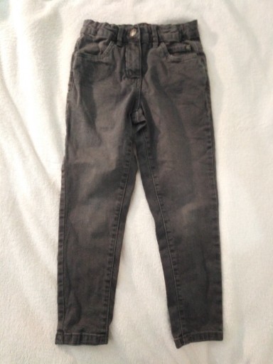 Zdjęcie oferty: Spodnie 122 dziewczęce jeans