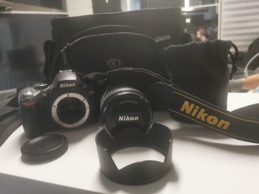 Zdjęcie oferty: Nikon d60 + Nikkor 18-135 macro