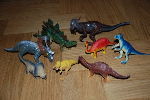 Zdjęcie oferty: Figurki dinozaurów, dinozaury
