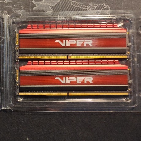 Zdjęcie oferty: Pamięć RAM Patriot Viper DDR4 8GB (2x4) 3000MHz