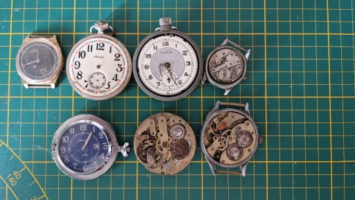Zdjęcie oferty: Stare zegarki mechaniczne na częśći  mechaniczne