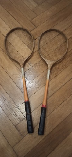 Zdjęcie oferty: Stare rakiety do badmintona drewniane retro