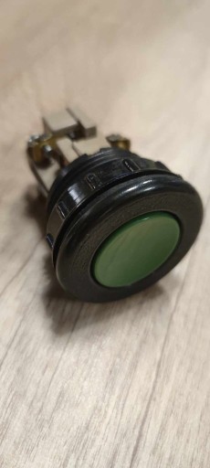 Zdjęcie oferty: Przycisk sterowniczy 38mm zielony N-1 