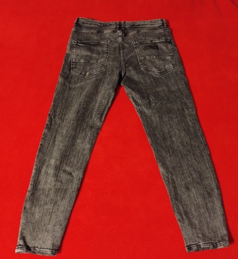 Zdjęcie oferty: Spodnie jeansowe grafitowe Zara