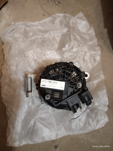 Zdjęcie oferty: Alternator AV6N-10300-HA Valeo 