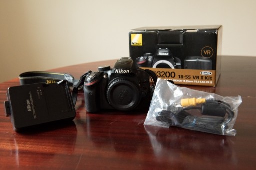Zdjęcie oferty: Nikon D3200 + Nikkor 18-55mm z filtrem UV